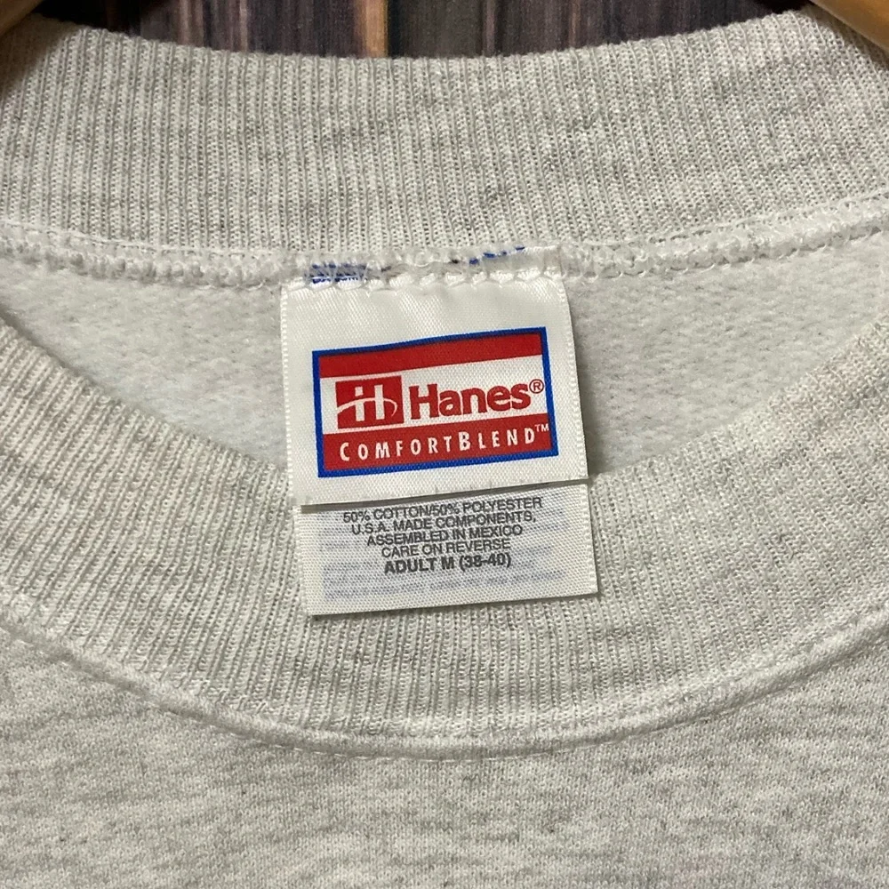 Vintage 90’s Hanes ComfortBlend “Get Your Button Gear” White Crew Neck - Adult M - Picture 2 of 4